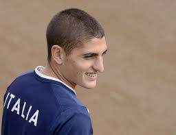 Marco verratti's height is 165 cm and he is 60 kg. Full Name Marco Verratti Date Of Birth 5 November 1992 Place Of Birth Pescara Italy Height 1 65 M 5 Ft 5 In