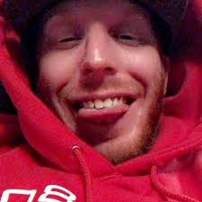 Aaron Batson's Instagram, Twitter & Facebook