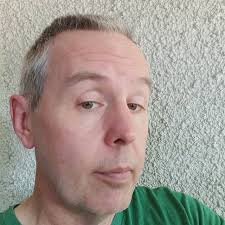 Flying back from PHX this morning. Looking forward to lunch at Brit's pub  with Greg Coppock and Mimi Saunders Coppock.