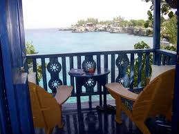 Winner of 'best luxury travel blog' in the paltino luxury travel awards. 6 Sensational Luxury Travel Bloggers To Follow Mccool Travel