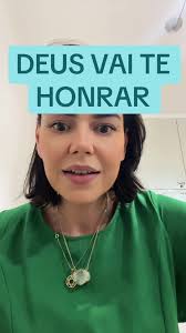 Os vídeos de RENATA ESTRELA ⭐️ (@renatinhaboucher) com som original