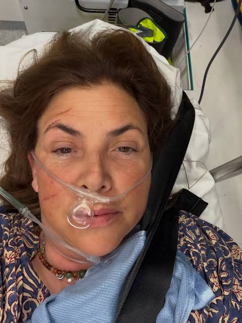 Kirstie Allsopp airlifted to hospital after breaking leg | The Wiltshire  Gazette and Herald