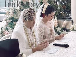 Akad nikah antara orang indonesia dan orang korea. Tangis Isyana Sarasvati Mohon Maaf Ke Orang Tua