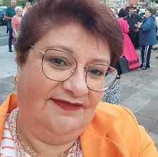 Isabel Pazos Garrote updated her profile picture.