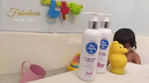 Natural hair products for babies with aloe vera or almond oil are good for moisturizing the dryness of the scalp. Review Natural Baby Shampoo Wash And Lotion From The Moms Co Fabulous Mom Life