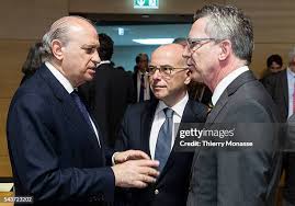 134 Bernard Diaz Stock Photos, High-Res Pictures, and Images