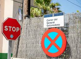Resultado de imagen para SIMBOLOS EN LA CALLE