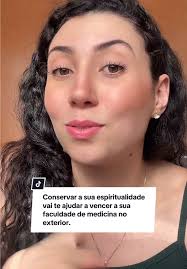 A Irmã Pentecostal Que Treina Na Academia