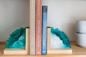 Make These Trendy Resin Agate Slice Bookends Hgtv Subscribe to our newsletter receive diy tips and inspiration directly into your inbox.