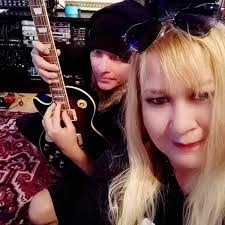 Stephen Kelch's Instagram, Twitter & Facebook