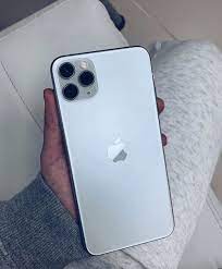 Do You Like The Iphone 11 Pro Max Silver What Do You Think Yes Or No Iphone Apple Phone Free Iphone