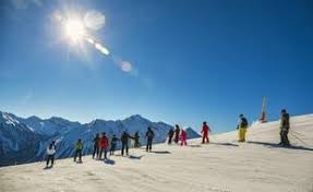 Vidéo station de ski saint lary soulan pla d'adet. Pyrenees La Frequentation Des Stations De Ski En Baisse Cette Saison Faute De Neige