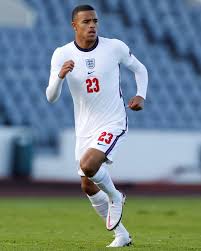 They were cheered on their walk. Ad Sportwereld On Instagram Mason Greenwood 18 En Phil Foden 20 Maakten Vanavond Hun Interlanddebuut England National Team England National Sports Jersey