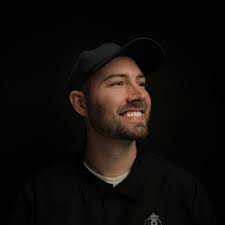 Tyler Macey's Instagram, Twitter & Facebook