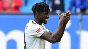 İmza töreninin ardından kulüp televizyonuna. Hamburger Sv Bakery Jatta Dankt Allen Hsvern Fur Ihre Grosse Liebe