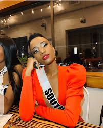 Miss Universe Zozibini Tunzi Defends Her Hair Cut On The Daily Show Fashion Style Fashion Style Nigeria