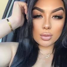 S I E N N A 🦋 R O S E (@xo.siennarose)