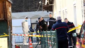 Tu fais équipe avec le leader du magasin qui te manage, et tu bénéficies d'un plan de formation pour t'accompagner dans la réussite de l'ensemble de tes… Pont De Roide La Piste Criminelle Definitivement Ecartee