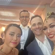 What a fabulous weekend. Sure, it was a bit of a stretch to get four hours  of sleep a night and dance 120+ times while subsisting