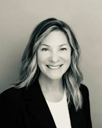 Lynn Haman's Instagram, Twitter & Facebook