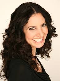 Melanie Laroche's Instagram, Twitter & Facebook