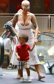 Sam clench samclench news.com.au july 21, 2020 1:57pm Are Wiz Khalifa And Amber Rose Back Together Stars Get Very Close After Feud With Kanye West Ends Irish Mirror Online