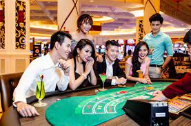 Đề xuất kéo dài thời gian thí điểm cho người Việt vào chơi casino tới năm  2024