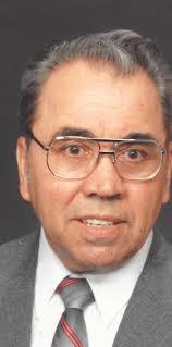 Edna Beachy's Instagram, Twitter & Facebook