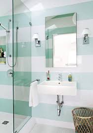 ديكورات ورق جدران مبتكر لحمامات عصرية مجلة الجميلة