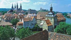 Bamberg und das bamberger land bieten ihnen wunderbare möglichkeiten, die seele baumeln zu lassen, in der natur kraft zu schöpfen und mit abstand durch die mittelalterliche stadt zu bummeln. Ferienwohnung Bamberg Ferienwohnungen Mehr Fewo Direkt