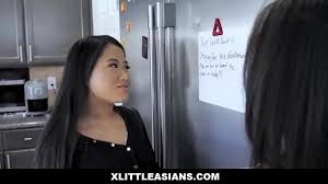 Japanese cousin threesome action leaked