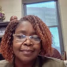 Alpha Kappa Alpha soror Lisa Blunt Rochester has been elected Delaware's  FIRST female senator. 💕💚