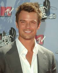 chatter busy josh duhamel gushes about tom brady ahead of 2015 super bowl josh duhamel josh duhamel movies hottest male celebrities