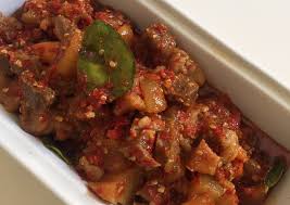 Kuliner satu ini cocok bagi kamu pencinta makanan pedas. How To Prepare Tasty Oseng Mercon Daging Sapi Kikil Bumbu Racik