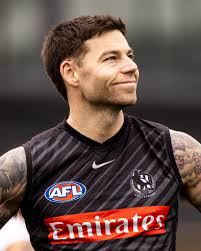 Up close and personal ahead of Saturday's Preliminary Final 📸 Where will  you be watching the prelim from, Magpie Army? 👇