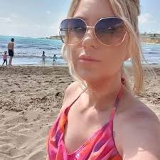 Emma Brewster (@emmazing00)