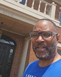 Pastor Dewayne Braxton of New United Church sharing how he was treated at  #RoyaltyAutoAtTaylorCadillac #TheKingAtTheCastle 👑 Appreciates such kind  and...