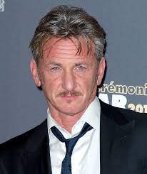 Titled flag day, it tells the true story of john vogel, a conman turned bank robber who has a difficult relationship. Sean Penn Filme Bio Und Listen Auf Mubi