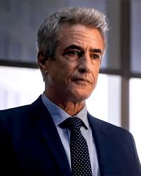 Sean Pierce's Instagram, Twitter & Facebook