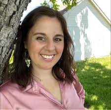 After months of hemming and hawing I finally picked a bookshelf and MY  FRIENDS IT HAS A LADDER!!! PS so many of you have asked so...bookshelves  are from French Place