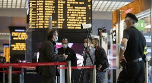 Il consiglio dei ministri ha approvato il dl che permette all'esecutivo di fermare gli spostamenti tra le. Spostamenti Tra Regioni Stretta Sulle Zone Rosse Niente Visite Agli Amici Seconde Case Resta Il Si