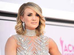 She found fame by being the winner on american idol. Carrie Underwood Shares An X Ray Of Her Wrist After Breaking It In A Fall Self