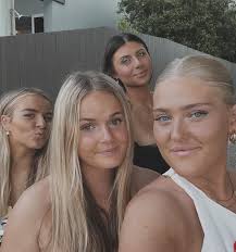 Bethany Mitchell (@bethanymitchell_) • Instagram photos and videos