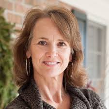 Stephanie Hunt, Contributor