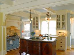 creating a farmhouse kitchen