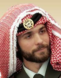و من الظاهر انه تعمد عدم اظهار وجه لملك و في. Ù‡Ø§Ø´Ù… Ø¨Ù† Ø§Ù„Ø­Ø³ÙŠÙ† ÙˆÙŠÙƒÙŠØ¨ÙŠØ¯ÙŠØ§