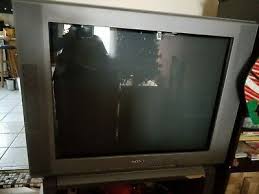 Nata nel 1998, propone un. 2000 Sony Triniton Old School Giant Tv Set 27x30 Inch Box Tv Tv Sets Tv