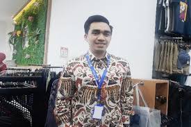 Gaji di ria busana : Upaya Ria Busana Agar Tetap Eksis Di Bisnis Ritel Fesyen Swa Co Id