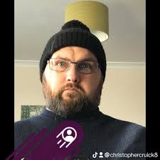 Anyone got good recommendations for a company to monoblock a driveway,  relay slabs in garden and level certain parts of ground for artificial  turf? Cheers.