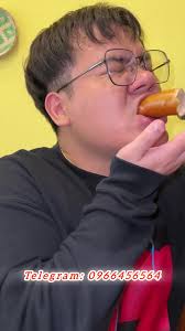 វីដេអូ​របស់ Nice2MeetYum (@nice2meetyum) ជាមួយ RUNAWAY